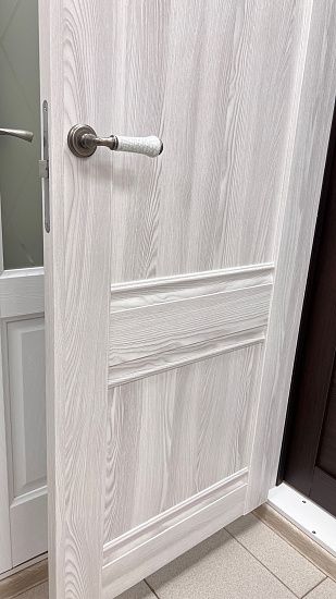 Межкомнатная дверь  