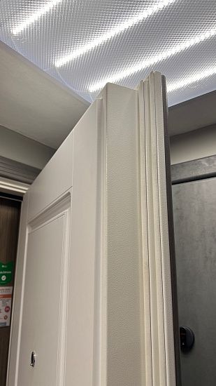 Входная дверь  